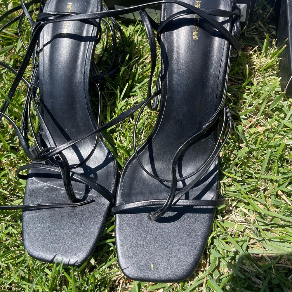 Pretty little thing heels size 9 US black